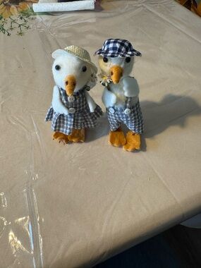 Pair of Vintage-Style duck felt figures, super cute!